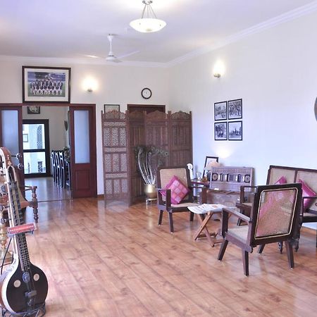 Hotel Niketana @ Boat Club à Chennai Extérieur photo