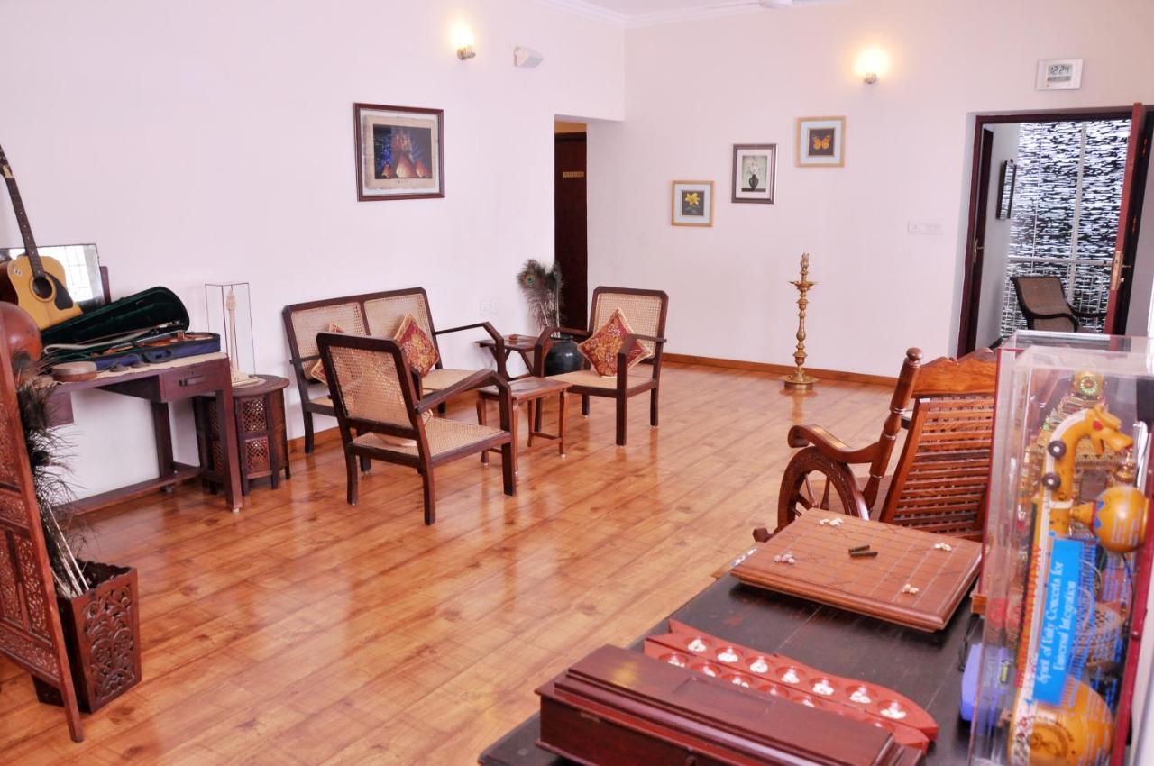 Hotel Niketana @ Boat Club à Chennai Extérieur photo