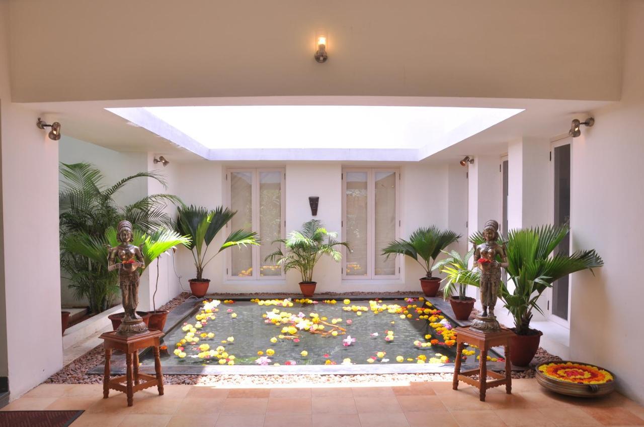 Hotel Niketana @ Boat Club à Chennai Extérieur photo